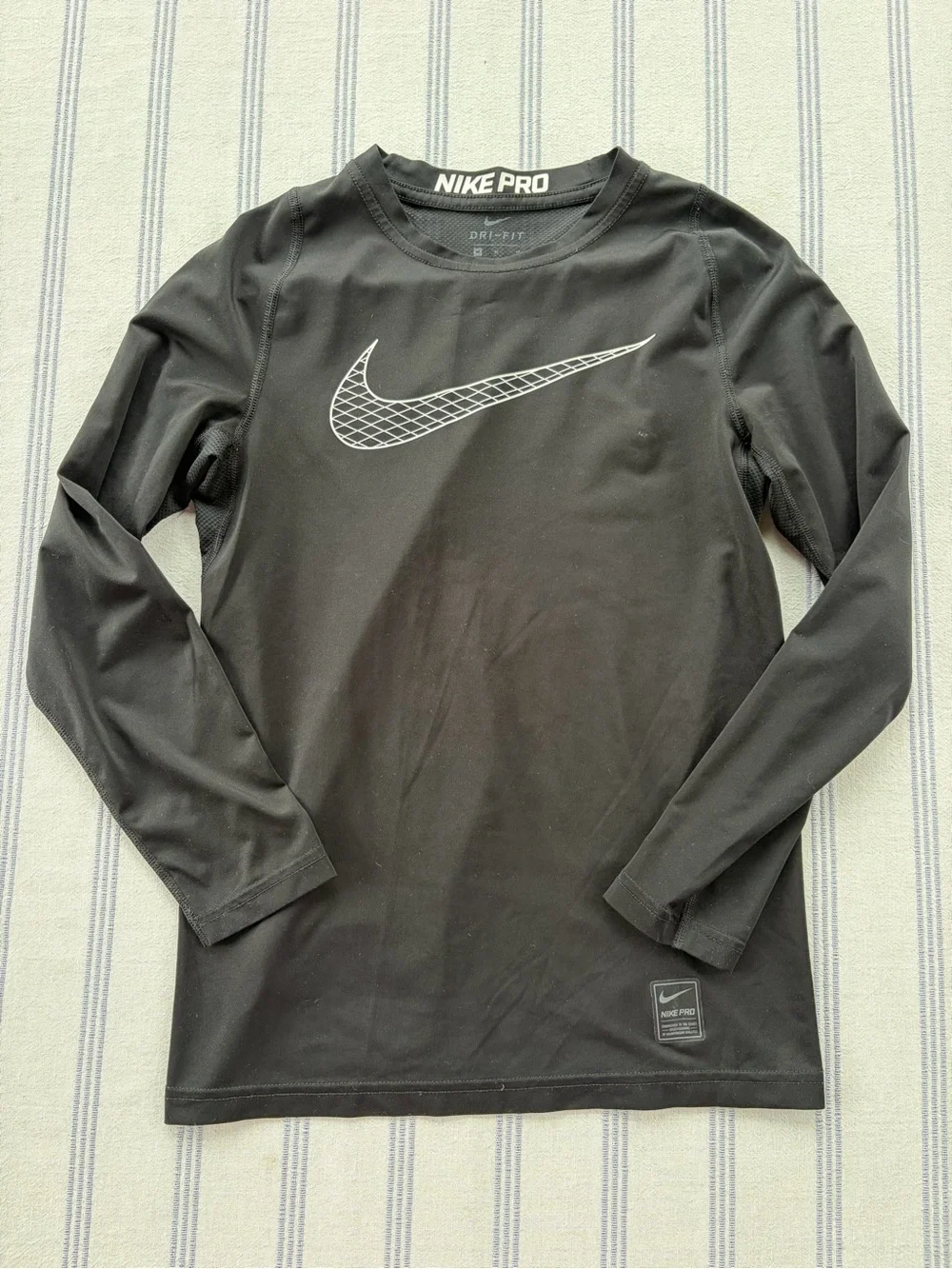 13 pc lot of med NIKE boys